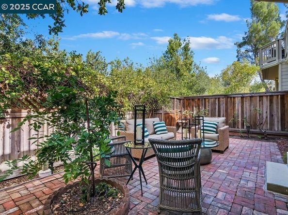 314 Beacon Ridge Ln, Walnut Creek CA 94597