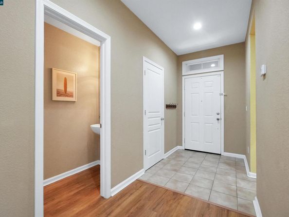 2165 Railroad Ave, Hercules CA 94547