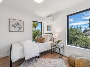 737-739 61st St, Oakland CA 94609