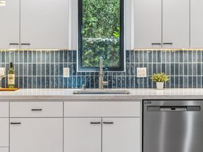 737-739 61st St, Oakland CA 94609