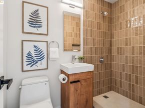 737-739 61st St, Oakland CA 94609