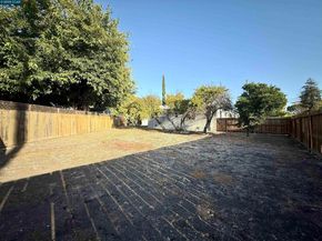 2311 Crescent Dr, Concord CA 94520
