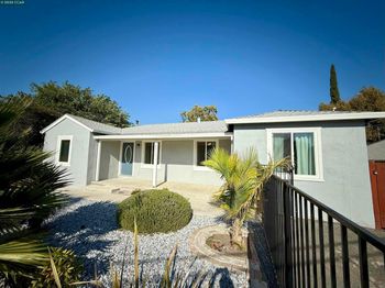 2311 Crescent Dr
