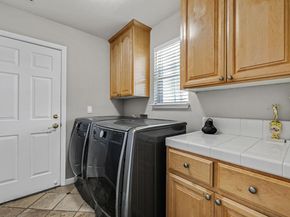 6257 Honeysuckle Dr, Newark CA 94560