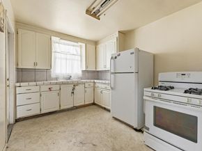 9308 F St, Oakland CA 94603