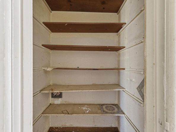 9308 F St, Oakland CA 94603