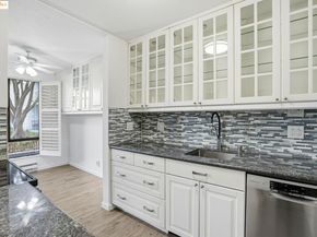 2 Admiral Drive B276, Emeryville CA 94608