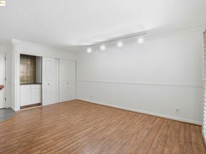 2 Admiral Drive B276, Emeryville CA 94608