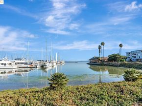 2 Admiral Drive B276, Emeryville CA 94608