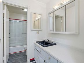 2 Admiral Drive B276, Emeryville CA 94608