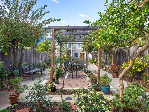 2849 Bryant St, San Francisco CA 94110