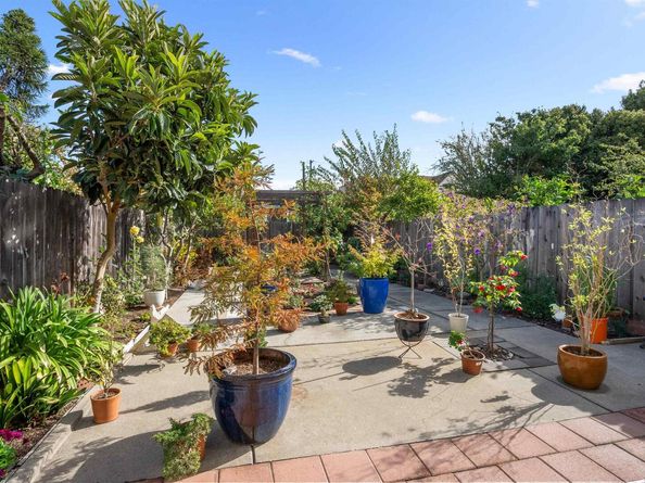 2849 Bryant St, San Francisco CA 94110