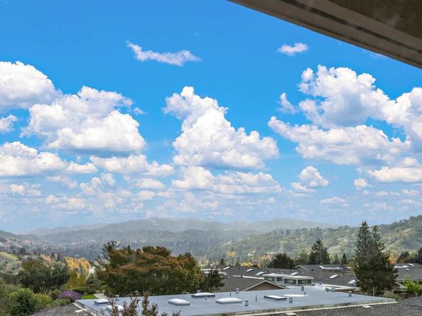 2232 Golden Rain Rd 1, Walnut Creek CA 94595