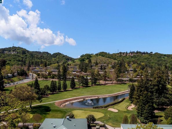 2232 Golden Rain Rd 1, Walnut Creek CA 94595