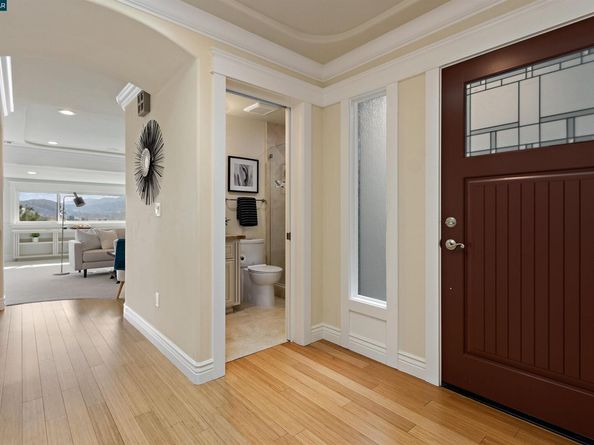 2232 Golden Rain Rd 1, Walnut Creek CA 94595