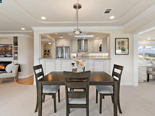 2232 Golden Rain Rd 1, Walnut Creek CA 94595