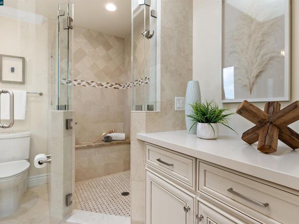 2232 Golden Rain Rd 1, Walnut Creek CA 94595