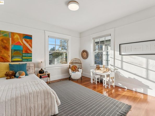 3033 Regent St, Berkeley CA 94705