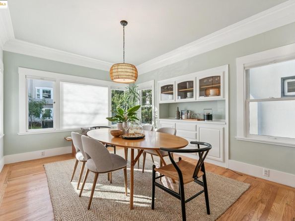 3033 Regent St, Berkeley CA 94705