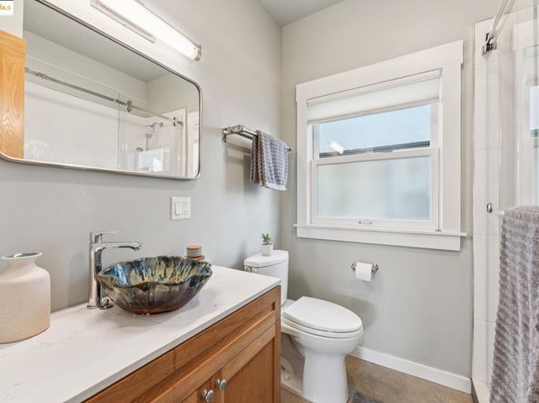 3033 Regent St, Berkeley CA 94705