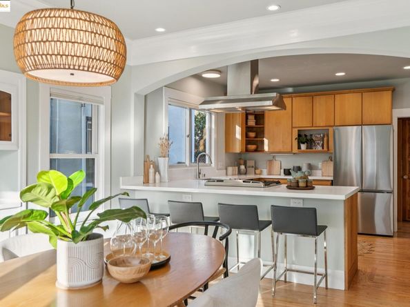 3033 Regent St, Berkeley CA 94705