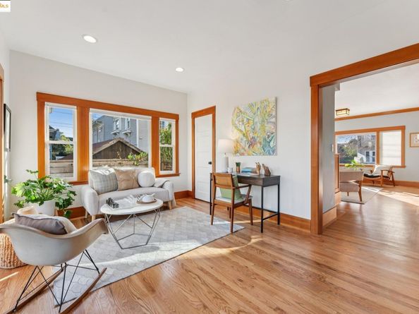 3033 Regent St, Berkeley CA 94705