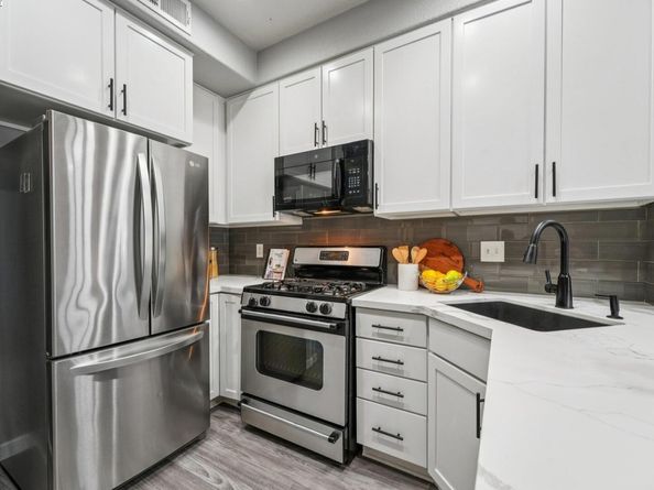 640 Mesa Cir, Hayward CA 94541