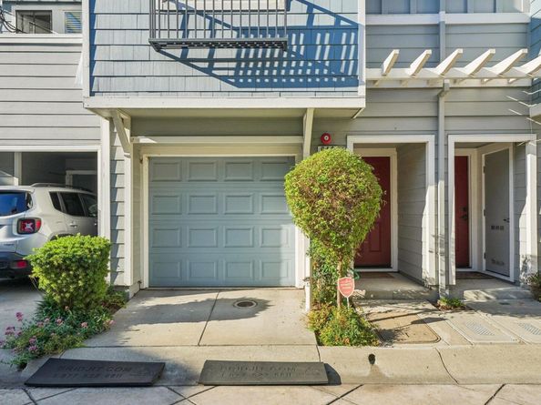 640 Mesa Cir, Hayward CA 94541