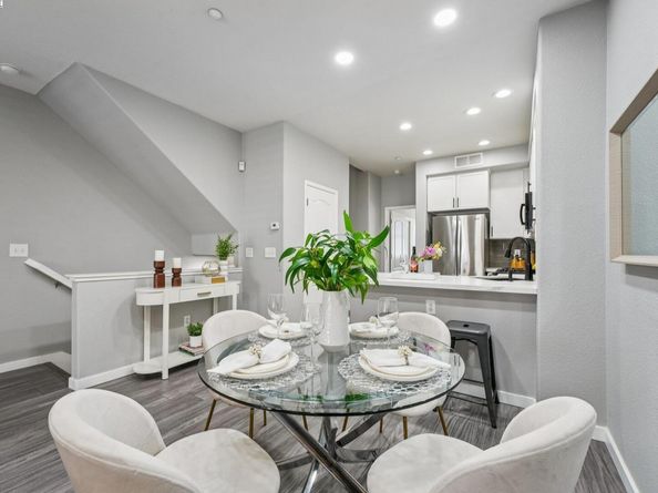 640 Mesa Cir, Hayward CA 94541