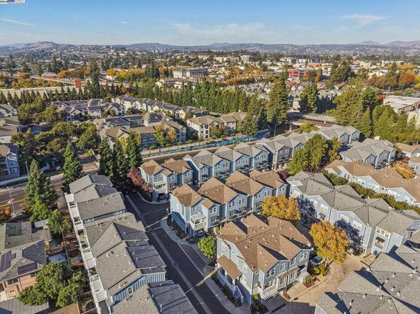 640 Mesa Cir, Hayward CA 94541