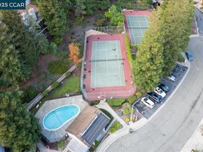 206 Buena Vida Ct, Martinez CA 94553