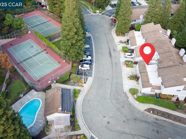 206 Buena Vida Ct, Martinez CA 94553