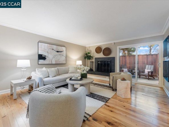 206 Buena Vida Ct, Martinez CA 94553