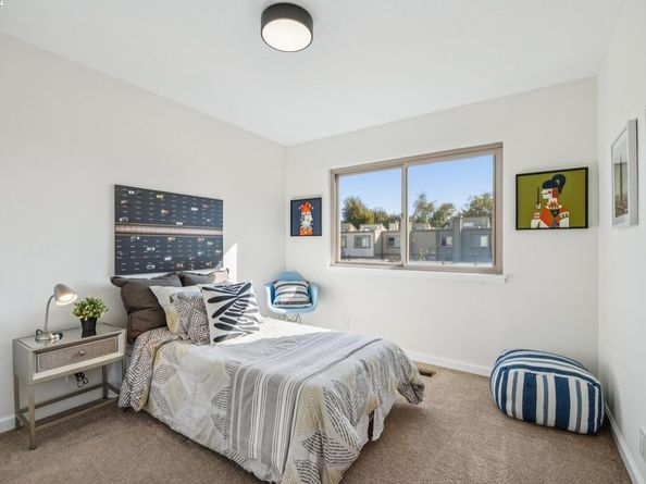 3337 Solomon Ln, Alameda CA 94502