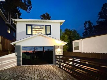2930 Parker Ave