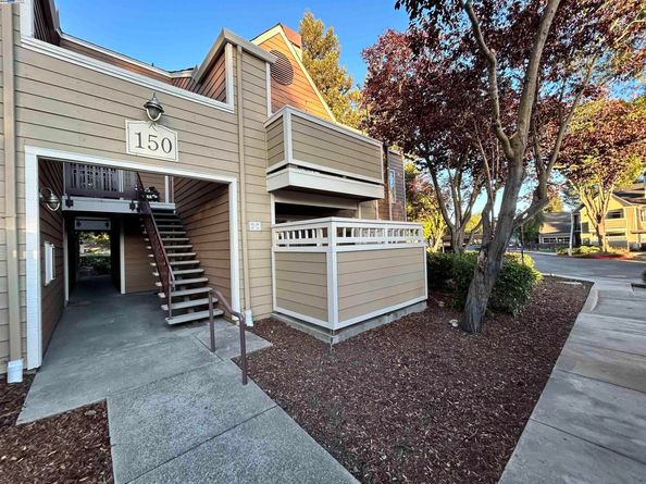 150 Reflections Dr 14, San Ramon CA 94583