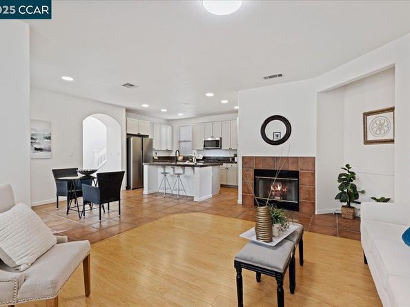 1165 Cottage Ln, Hercules CA 94547