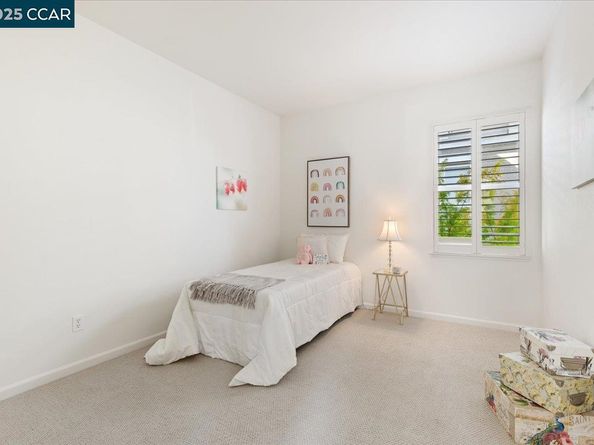 1165 Cottage Ln, Hercules CA 94547