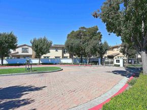 215 Santa Barbara St, San Pablo CA 94806