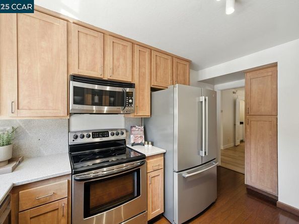 742 Wesley Way 2D, Oakland CA 94610