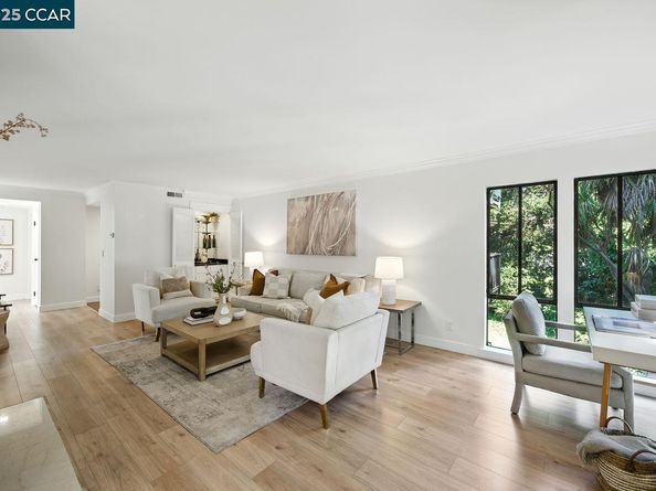742 Wesley Way 2D, Oakland CA 94610