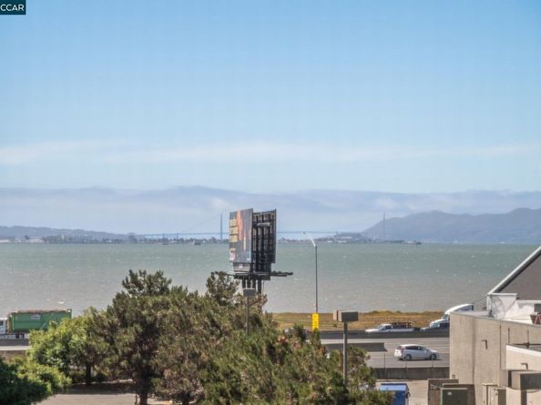 1535 Brunswig Ln, Emeryville CA 94608