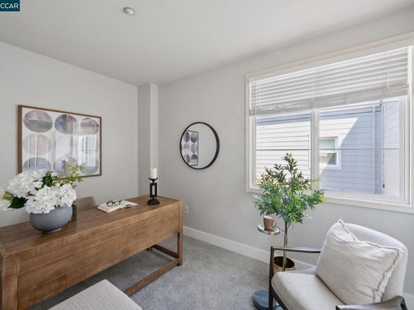 1535 Brunswig Ln, Emeryville CA 94608
