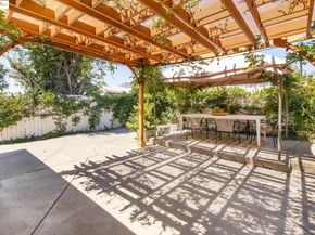 2005 36th Avenue, Oakland CA 94601