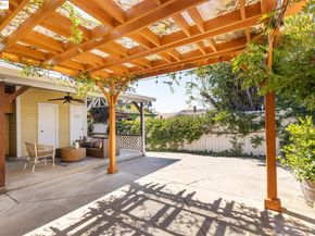 2005 36th Avenue, Oakland CA 94601