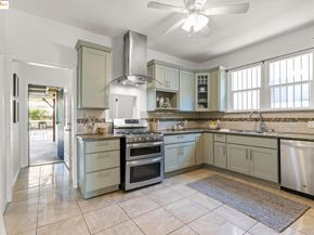 2005 36th Avenue, Oakland CA 94601