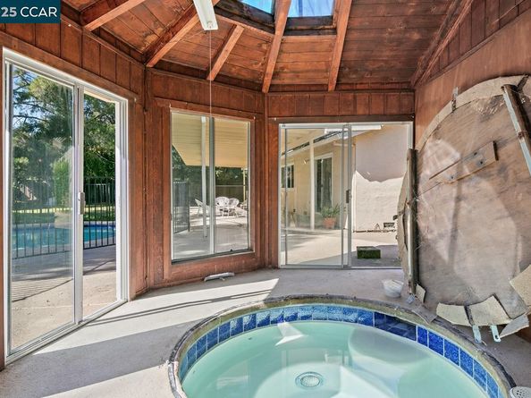 209 Farm Hill Ct, Danville CA 94526