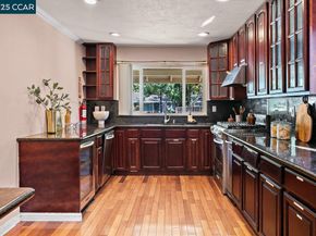209 Farm Hill Ct, Danville CA 94526