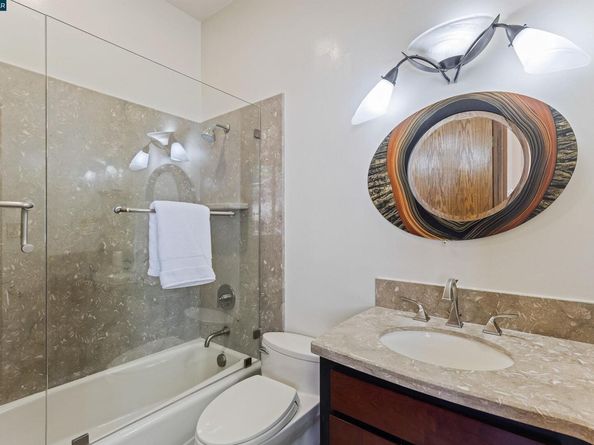 39 Mira Loma Rd, Orinda CA 94563