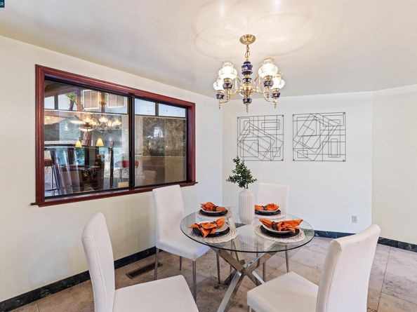 39 Mira Loma Rd, Orinda CA 94563